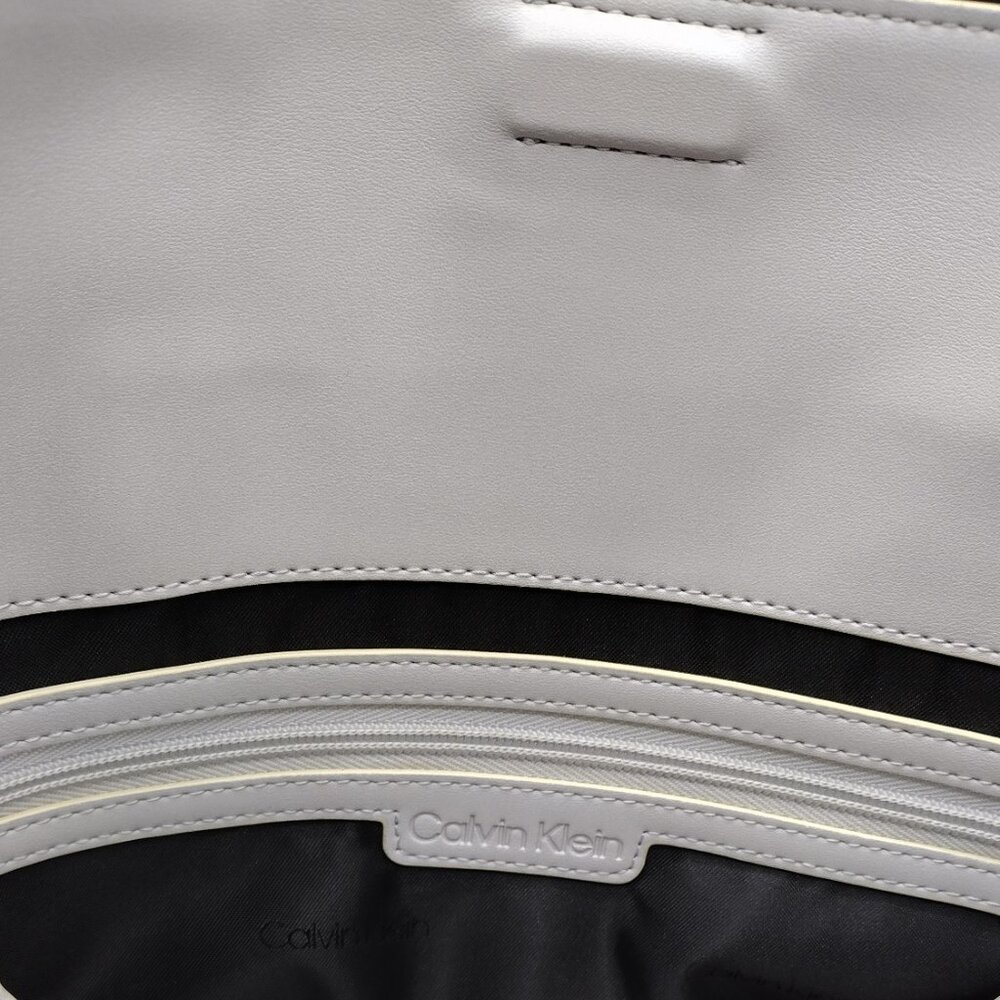 Calvin Klein Fay Convertible East/West Tote Bag in Dove Grey Vegan Leather - Picture 5 of 9